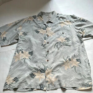 Luau silk Hawaiian shirt flowers button up size large